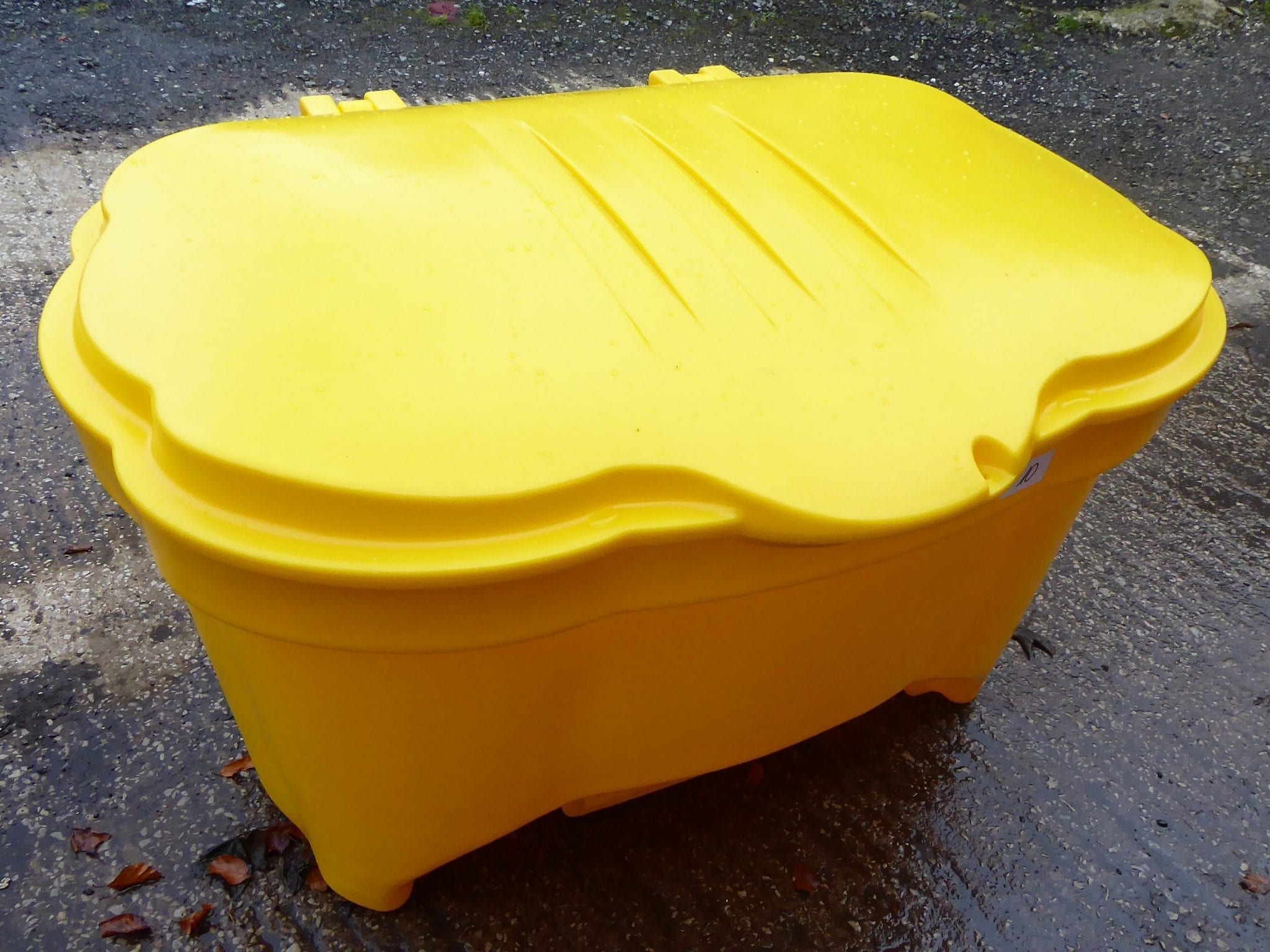 400 Ltr Salt/Grit Box BORDER PLANT SALES LTD