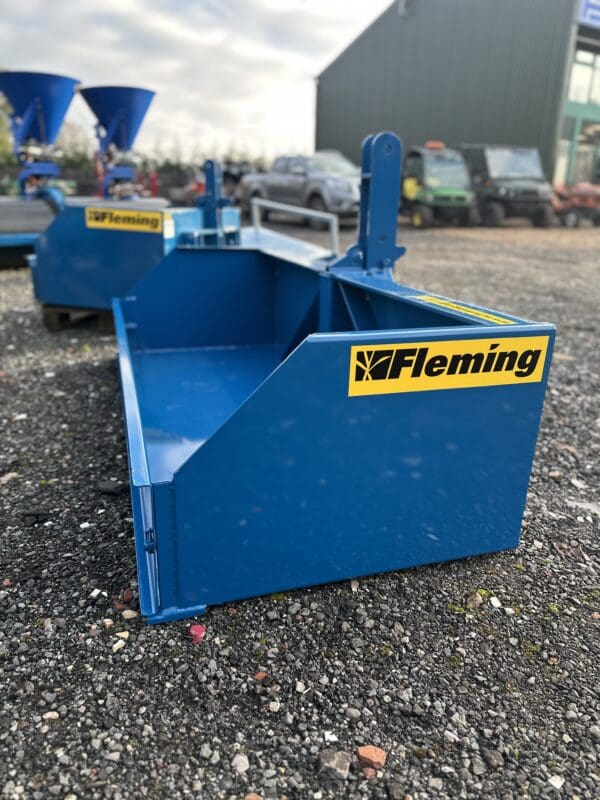 Fleming 6ft tractor mounted heavy duty tipping transport box - Image 2