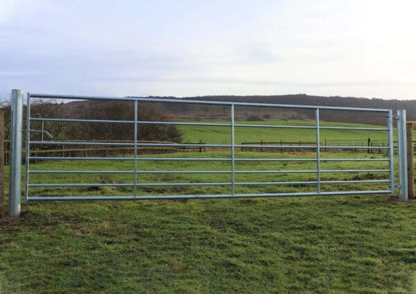 7 BAR GATE