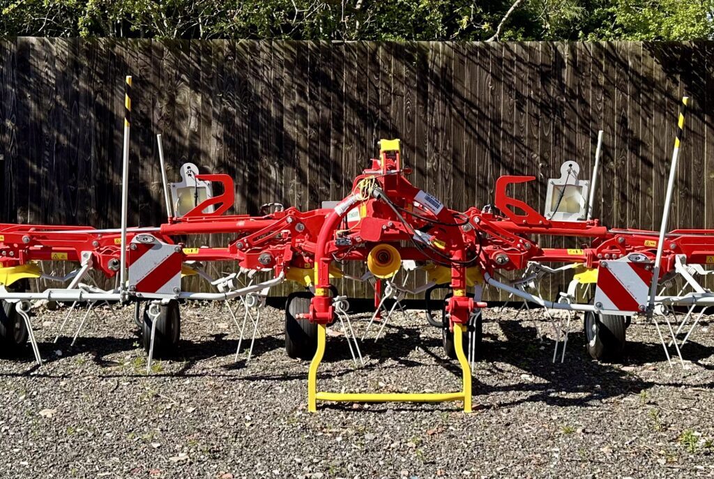 Pottinger Hit 8.81 Tedder