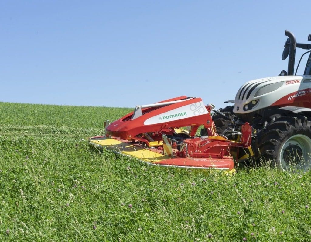 Pottinger Novacat 301 Alpha Motion Pro – 60 HP Precision Ground Contour Adaptation for Superior Forage Quality