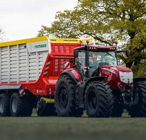 Pottinger Jumbo 7000 Series Loader Wagon