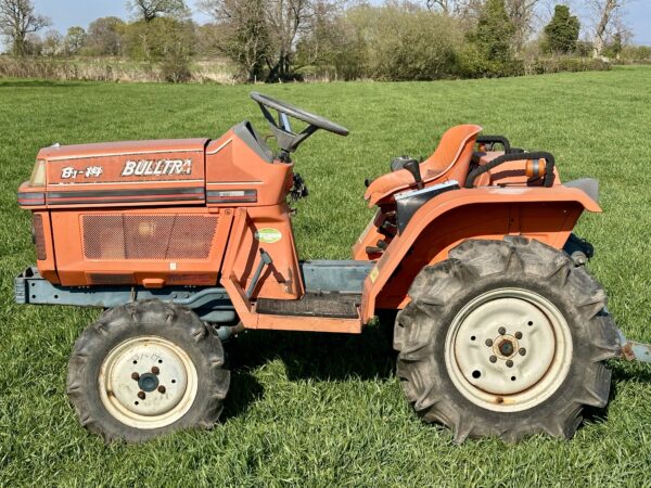 Kubota B1-14 Compact Tractor