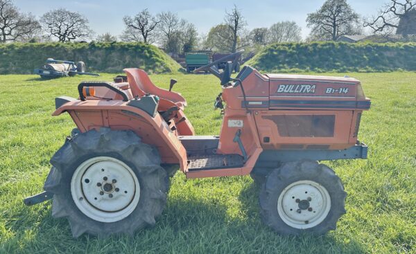 Kubota B1-14 Compact Tractor - Image 6