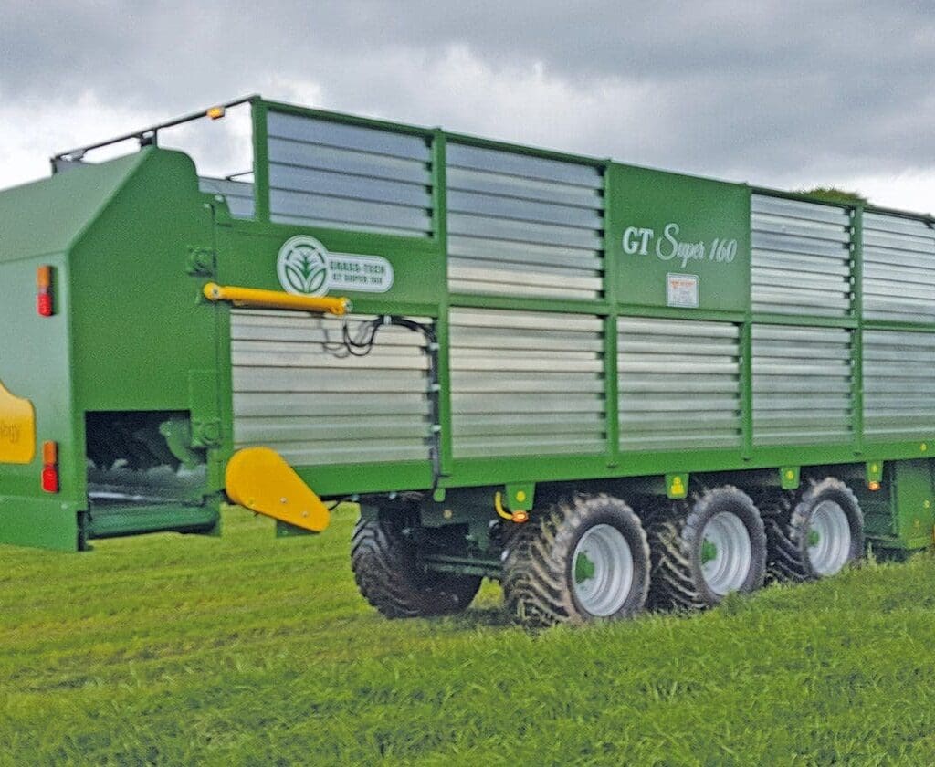 Grass Technology’s GT 160 – Triaxle with rear steering