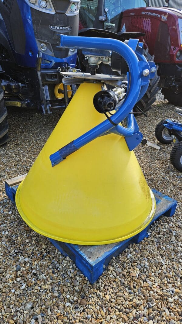 Fleming Plastic Hopper Fertiliser Spreader