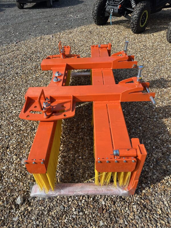 Pallet Fork Yard Brush - Image 5