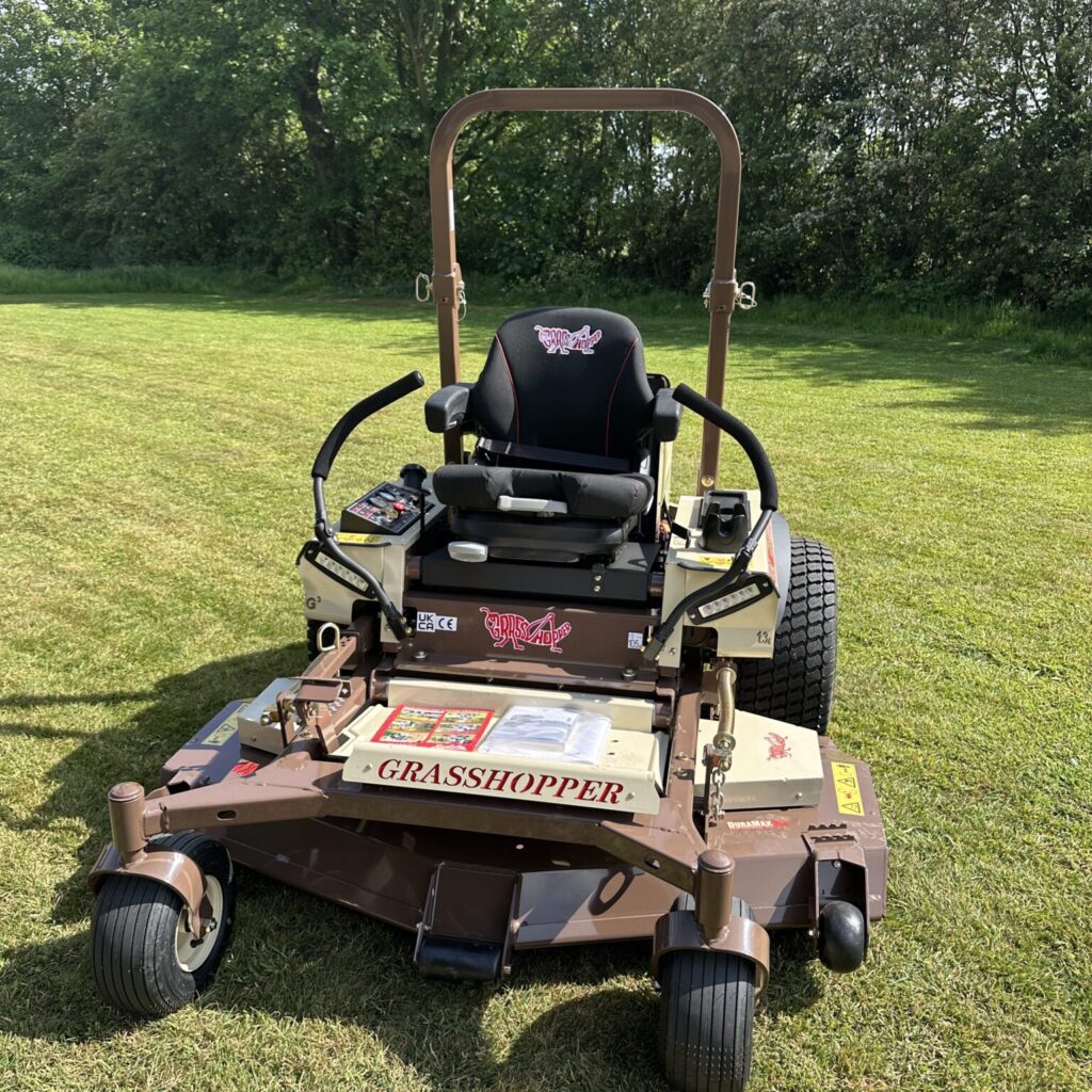 Grasshopper Mower 400D-61″ Deck
