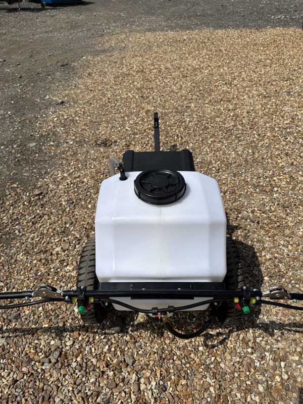 Trailed 80l sprayer - Image 2