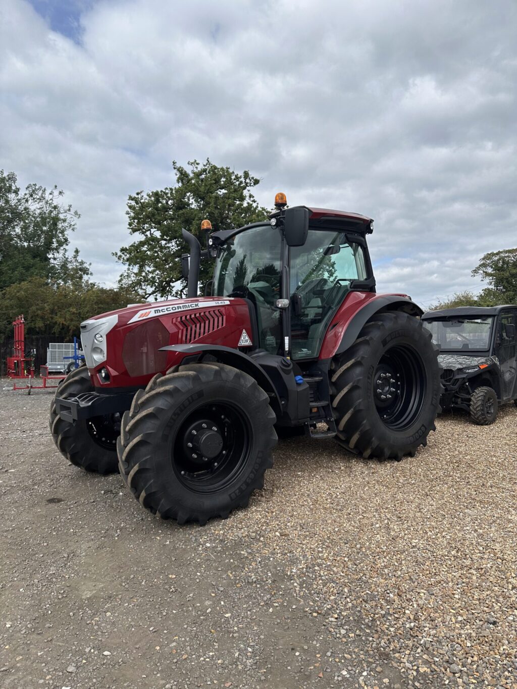 McCormick X6.413 Tractor - Image 3