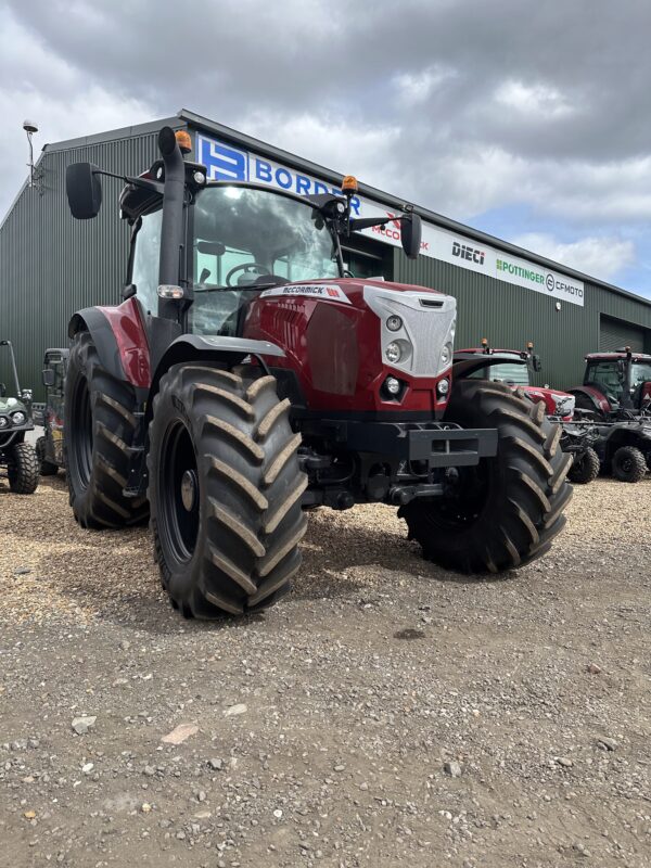 McCormick X6.413 Tractor - Image 2