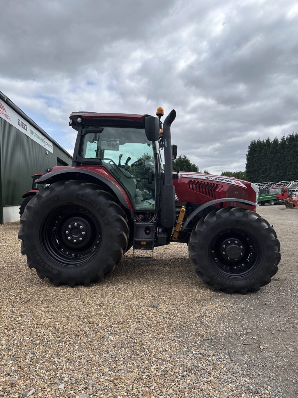 McCormick X6.413 Tractor - Image 6