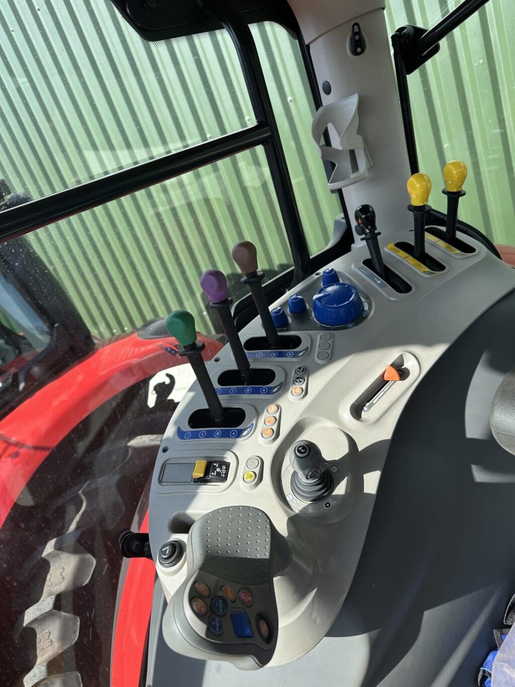 McCormick X7.618 Tractor - Image 8