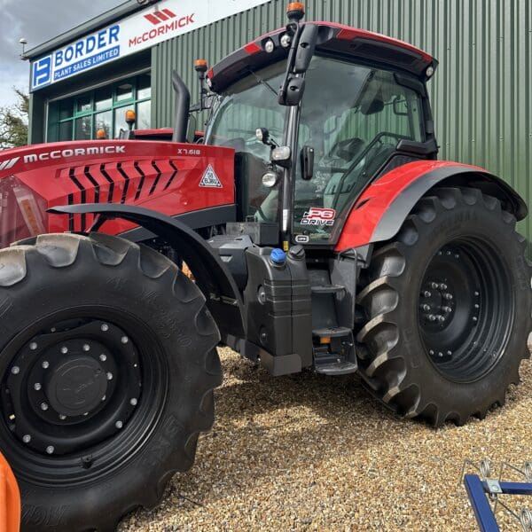 McCormick X7.618 Tractor - Image 4